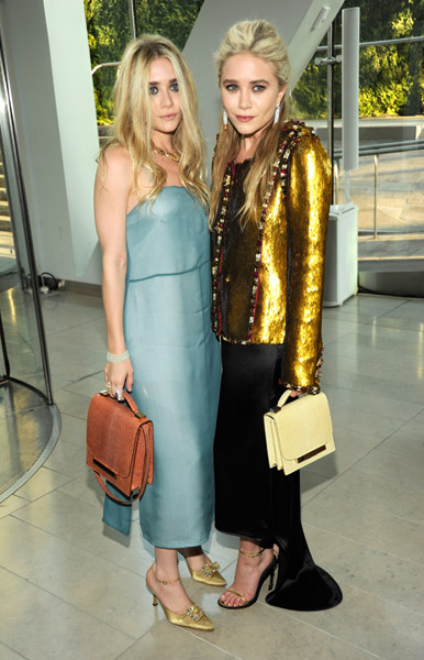 Ashley-Olsen-and-Mary-Kate-Olsen.jpg