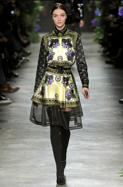 Givenchy Fall 2011 Collection Model Mariacarla Boscono (VIVA)